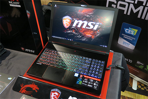 画像ギャラリー No.008のサムネイル画像 / ［CES 2017］CES開幕前の先行展示イベントに，AMDの「Ryzen」＋「Vega」搭載PCによるゲームデモが登場。Windows Holographic対応HMDも