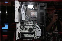 画像ギャラリー No.015のサムネイル画像 / ［CES 2017］次世代CPU「Ryzen」対応の新チップセット搭載マザーボードも準備よし？ AMDブースで発見した17製品を写真でチェック