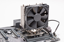 画像ギャラリー No.020のサムネイル画像 / 6コア12スレッド対応CPU「Ryzen 5 1600X」のオーバークロックテスト。全コア4.2GHz動作にゲーマーは何を期待できるか