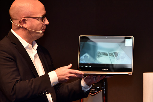 画像ギャラリー No.005のサムネイル画像 / ［COMPUTEX］AMD，ノートPC向けプロセッサ「Ryzen Mobile」の実物を披露。前世代のAPUと比べてGPU性能は40％向上