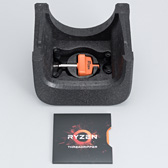 画像ギャラリー No.023のサムネイル画像 / 「Ryzen Threadripper」到着! これまでにない製品ボックスと,アイデア賞モノのCPU取り付け方法を見てみよう