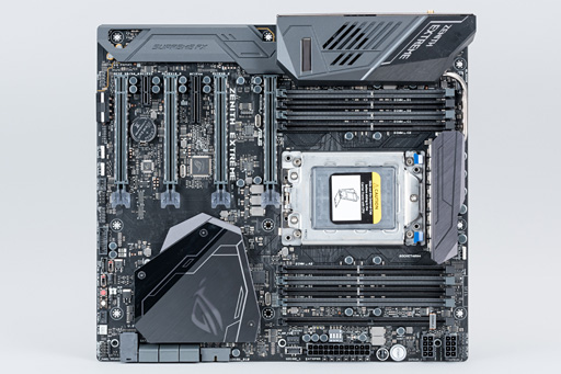 画像ギャラリー No.050のサムネイル画像 / 「Ryzen Threadripper」到着! これまでにない製品ボックスと,アイデア賞モノのCPU取り付け方法を見てみよう