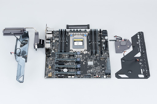 画像ギャラリー No.061のサムネイル画像 / 「Ryzen Threadripper」到着! これまでにない製品ボックスと,アイデア賞モノのCPU取り付け方法を見てみよう
