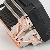 画像ギャラリー No.013のサムネイル画像 / 「Ryzen 7 2700X」「Ryzen 5 2600X」評価キットが4Gamerに到着。第2世代Ryzenは8C16Tの最上位モデルで税別329ドルに