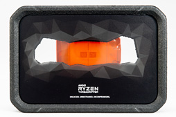 画像ギャラリー No.012のサムネイル画像 / 「Ryzen Threadripper 2950X」到着。第2世代の16コア32スレッド対応CPUは今回も特殊な製品ボックス入りだ
