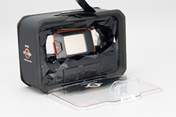 画像ギャラリー No.016のサムネイル画像 / 「Ryzen Threadripper 2950X」到着。第2世代の16コア32スレッド対応CPUは今回も特殊な製品ボックス入りだ