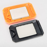 画像ギャラリー No.021のサムネイル画像 / 「Ryzen Threadripper 2950X」到着。第2世代の16コア32スレッド対応CPUは今回も特殊な製品ボックス入りだ