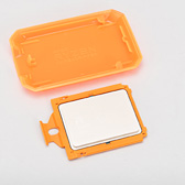 画像ギャラリー No.022のサムネイル画像 / 「Ryzen Threadripper 2950X」到着。第2世代の16コア32スレッド対応CPUは今回も特殊な製品ボックス入りだ