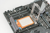 画像ギャラリー No.009のサムネイル画像 / 「Ryzen Threadripper 2950X」レビュー。第2世代の16コア32スレッド対応CPUは,買わない理由が見当たらない!?