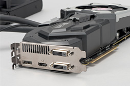 画像ギャラリー No.004のサムネイル画像 / HW短評：Tul「AXR9 390X 8GBD5-ADHE」（2）3DベンチマークでR9 390Xの性能を探る