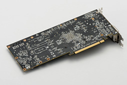 画像ギャラリー No.014のサムネイル画像 / PowerColorオリジナルクーラー搭載の「AXR9 380X 4GBD5-PPDHE」を試す。2016年を迎え，R9 380Xの立ち位置は変わったか