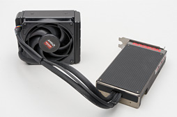 画像ギャラリー No.008のサムネイル画像 / 「Radeon R9 Fury X」レビュー。GeForceの上位モデルと戦えるRadeonが,唯一無二の特徴を武器に戻ってきた