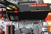 画像ギャラリー No.015のサムネイル画像 / 「Radeon R9 Fury X」レビュー。GeForceの上位モデルと戦えるRadeonが,唯一無二の特徴を武器に戻ってきた