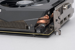 画像ギャラリー No.010のサムネイル画像 / SapphireのRadeon R9 Furyフラグシップ「NITRO R9 Fury」レビュー。超大型の空冷モデルは買いか