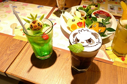 画像ギャラリー No.017のサムネイル画像 / サンシャインシティに「ピカチュウとポケモンおんがくたいカフェ by スイーツパラダイス」がオープン。ファンが楽しめるメニュー盛りだくさんの内覧会をレポート