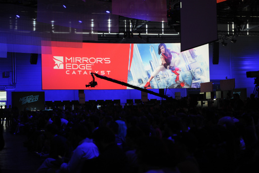 画像ギャラリー No.013のサムネイル画像 / ［gamescom］EAがプレスカンファレンスを開催。「Star Wars バトルフロント」で，激しい空中戦を繰り広げる新モード「ファイター・スコードロン」が初公開