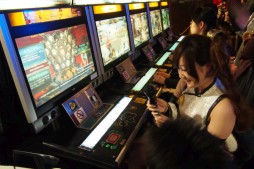 画像ギャラリー No.022のサムネイル画像 / 「GUILTY GEAR Xrd -REVELATOR-」公式大会「ハロウィンパーティ」レポート。レディース,コスプレ,無差別の3部門でハイレベルなバトルが展開