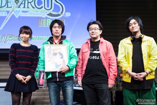 画像ギャラリー No.013のサムネイル画像 / セガの格ゲーイベント「APM D-1 FIGHTING FESTIVAL」フォトレポート。「ブレードアークス」「恋姫」「DOA5U」「GGXrdR」「電撃FCI」の2015年度最後の覇者が決定