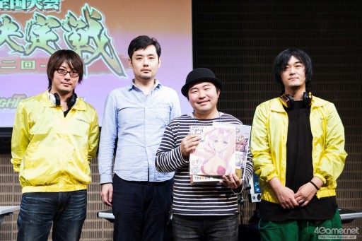画像ギャラリー No.028のサムネイル画像 / セガの格ゲーイベント「APM D-1 FIGHTING FESTIVAL」フォトレポート。「ブレードアークス」「恋姫」「DOA5U」「GGXrdR」「電撃FCI」の2015年度最後の覇者が決定