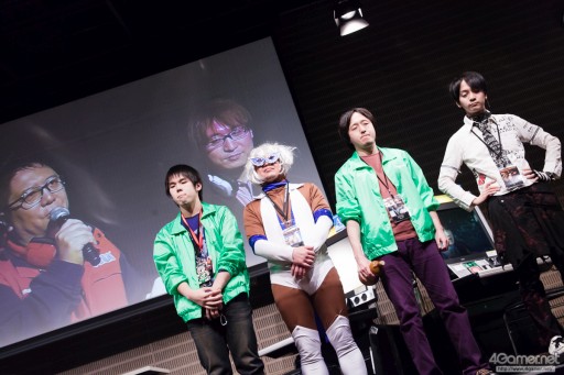 画像ギャラリー No.035のサムネイル画像 / セガの格ゲーイベント「APM D-1 FIGHTING FESTIVAL」フォトレポート。「ブレードアークス」「恋姫」「DOA5U」「GGXrdR」「電撃FCI」の2015年度最後の覇者が決定
