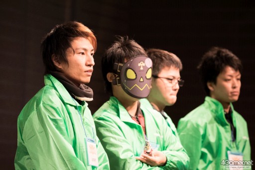 画像ギャラリー No.058のサムネイル画像 / セガの格ゲーイベント「APM D-1 FIGHTING FESTIVAL」フォトレポート。「ブレードアークス」「恋姫」「DOA5U」「GGXrdR」「電撃FCI」の2015年度最後の覇者が決定