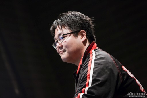 画像ギャラリー No.090のサムネイル画像 / セガの格ゲーイベント「APM D-1 FIGHTING FESTIVAL」フォトレポート。「ブレードアークス」「恋姫」「DOA5U」「GGXrdR」「電撃FCI」の2015年度最後の覇者が決定