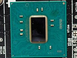画像ギャラリー No.002のサムネイル画像 / ［COMPUTEX］Intelの次世代CPU「Skylake」対応マザーボードが展示される。発売は夏の終わり頃か
