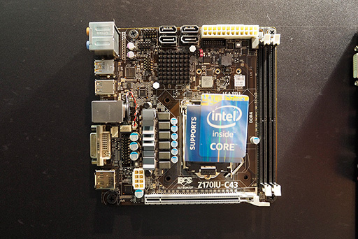 画像ギャラリー No.011のサムネイル画像 / ［COMPUTEX］Intelの次世代CPU「Skylake」対応マザーボードが展示される。発売は夏の終わり頃か