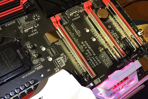 画像ギャラリー No.028のサムネイル画像 / 「Intel Z170」搭載のゲーマー向けマザーボードを各社が発表。高速化されたM.2スロットやUSB 3.1 Type-A&Cポート搭載が標準に