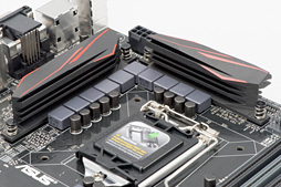 画像ギャラリー No.012のサムネイル画像 / 「Z170 PRO GAMING」を細かくチェック。2万円台半ばで買えるASUSのゲーマー向けマザーは新たな定番になるかも