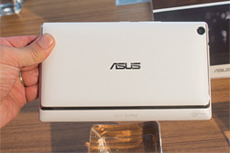 画像ギャラリー No.018のサムネイル画像 / ［COMPUTEX］Zenシリーズの多機能タブレットと自撮り特化型スマートフォン，iMac風オールインワンPCを総ざらい。ASUSイベントレポート