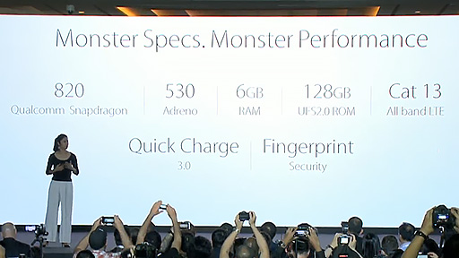 画像ギャラリー No.003のサムネイル画像 / ［COMPUTEX］ASUS，新型Androidスマートフォン「Zenfone 3」シリーズ3機種を発表。6.8インチの大画面モデルも登場