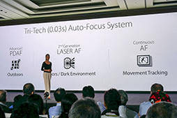 画像ギャラリー No.035のサムネイル画像 / ［COMPUTEX］ハイスペックなUltrabookやSurface風2-in-1，そしてZenfone新作など。ASUSの「非ゲーム系」新製品を総ざらい