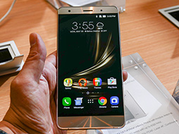 画像ギャラリー No.003のサムネイル画像 / Zenfone 3シリーズはカメラと映像補正,サウンドに新機能を投入。ASUS本社で新型スマートフォンのポイントを聞いてきた