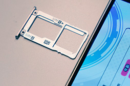 画像ギャラリー No.013のサムネイル画像 / 「性能怪獣」は優秀なゲーム向け端末だ。ASUS「ZenFone 3 Deluxe ZS570KL」テストレポート