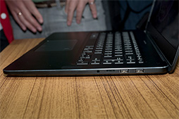 画像ギャラリー No.008のサムネイル画像 / ［COMPUTEX］ASUSの新型ZenBookは，GTX 1050 Ti搭載モデルや外付けグラフィックスボックス対応薄型ノートPCに注目だ