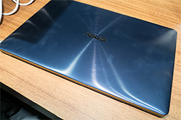 画像ギャラリー No.014のサムネイル画像 / ［COMPUTEX］ASUSの新型ZenBookは，GTX 1050 Ti搭載モデルや外付けグラフィックスボックス対応薄型ノートPCに注目だ