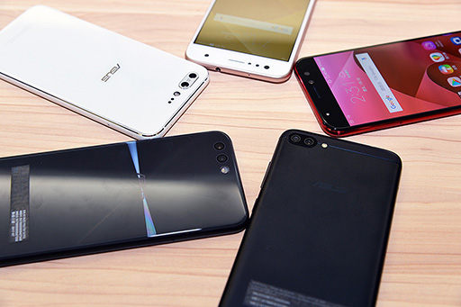 画像ギャラリー No.002のサムネイル画像 / ASUS，スマートフォン新製品「ZenFone 4」を発表。5モデル展開で，いずれもデュアルカメラ標準搭載