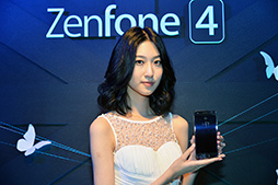 画像ギャラリー No.002のサムネイル画像 / ASUSの新型スマートフォン「ZenFone 4」シリーズ5製品をハンズオン会場でチェックしてきた