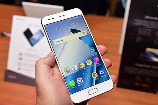 画像ギャラリー No.004のサムネイル画像 / ASUSの新型スマートフォン「ZenFone 4」シリーズ5製品をハンズオン会場でチェックしてきた