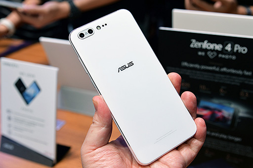 画像ギャラリー No.013のサムネイル画像 / ASUSの新型スマートフォン「ZenFone 4」シリーズ5製品をハンズオン会場でチェックしてきた