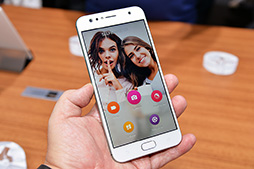 画像ギャラリー No.031のサムネイル画像 / ASUSの新型スマートフォン「ZenFone 4」シリーズ5製品をハンズオン会場でチェックしてきた