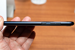 画像ギャラリー No.036のサムネイル画像 / ASUSの新型スマートフォン「ZenFone 4」シリーズ5製品をハンズオン会場でチェックしてきた