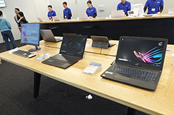 画像ギャラリー No.008のサムネイル画像 / 国内初のASUS公式ショップ「ASUS Store Akasaka」が3月2日にオープン。同社では世界初という試みも行う店内をレポート