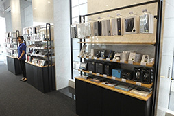 画像ギャラリー No.009のサムネイル画像 / 国内初のASUS公式ショップ「ASUS Store Akasaka」が3月2日にオープン。同社では世界初という試みも行う店内をレポート