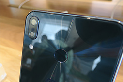 画像ギャラリー No.006のサムネイル画像 / ASUS,SIMロックフリースマートフォン「ZenFone 5」シリーズを国内発売。ハイエンドからエントリーまでの計3製品を用意