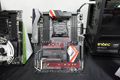 画像ギャラリー No.008のサムネイル画像 / ［COMPUTEX］「コスパのASRock」が税別200ドル台前半からのX99マザーボード2製品を発表