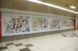 画像ギャラリー No.002のサムネイル画像 / 「アイドリッシュセブン」のポスターが新宿に登場。缶バッジを手に入れるチャンス