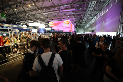 画像ギャラリー No.001のサムネイル画像 / ［gamescom］一般向けでは初となるプレイアブル展示が行われた，「DARK SOULS III」のインプレッションをお届け