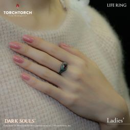 画像ギャラリー No.008のサムネイル画像 / 「DARK SOULS」リングコレクションの最新作「生命の指輪」が2018年3月に発売決定